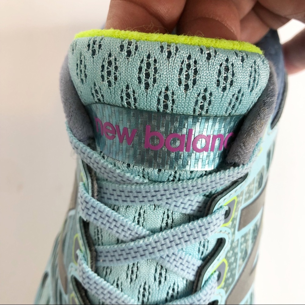 New Balance Women's Fresh Foam 1080 V6 Running Sneakers Size 7 - Picture 9 of 12